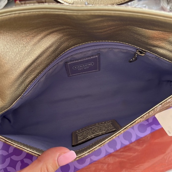 NEW Coach Gold Lurex Sig Clutch - Picture 5 of 6